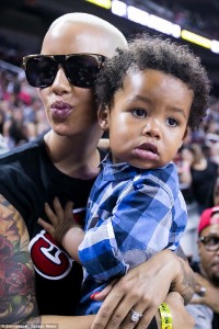 Amber_Rose_and_son_Sebast