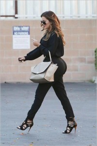 Khloe-Kardashian-Booty-3