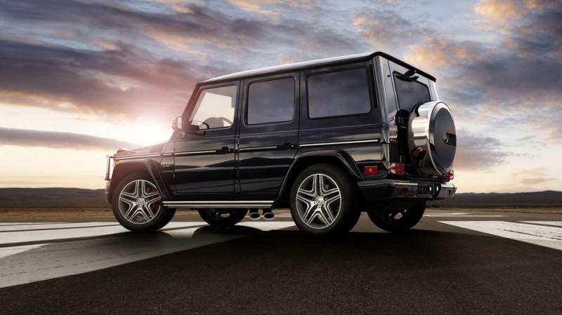 2015-mercedes-benz-G-wagon-SUV-side-view-theinfong.com