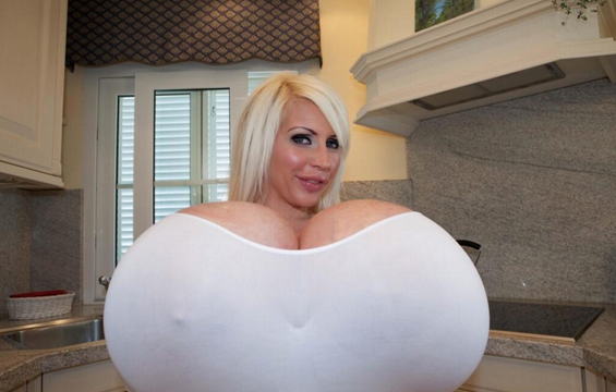 woman with biggest boobs - theinfong