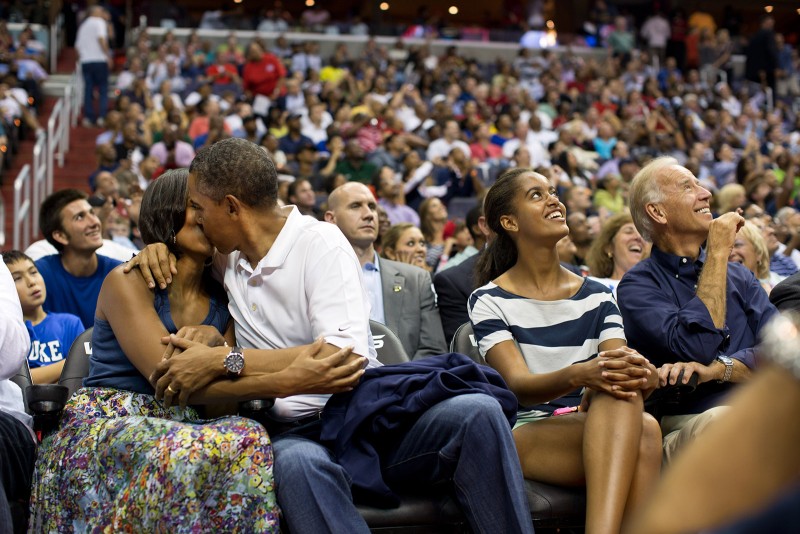 Kissing-Obama-The-Trent