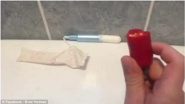 Man rubs chilli pepper on girlfriend’s tampon