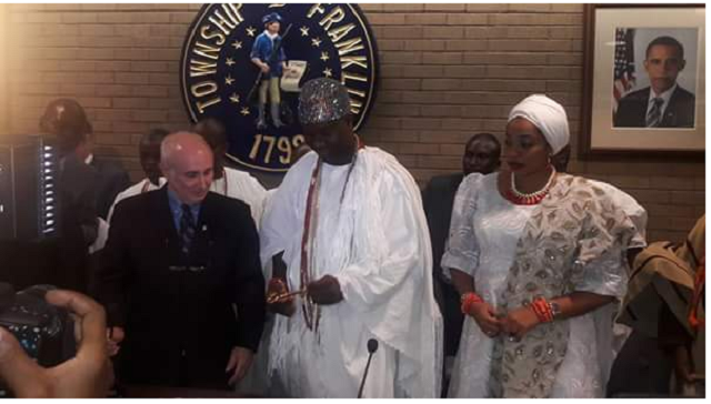 Ooni of Ife & wife get the key of Sumerset