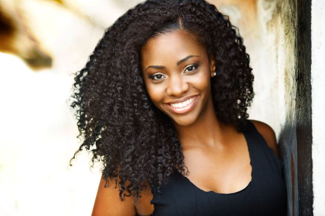 beautiful-woman-brown-skin-nigerian-girl-theinfong.com-on-love-640x427