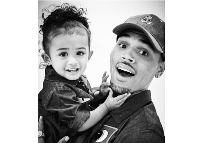 Chris Brown shares beautiful photos and video of daughter Royalty theinfong.com 700x496
