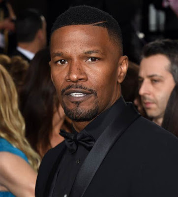 Jamie Foxx saves driver trapped in burning car in LA theinfong.com