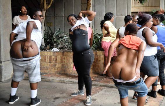 Women bare their buttocks during protest in South Africa theinfong.com