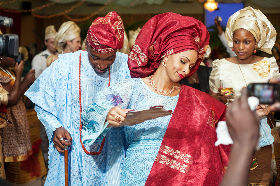 6 annoying reasons some Nigerian girls attend weddings theinfong.com