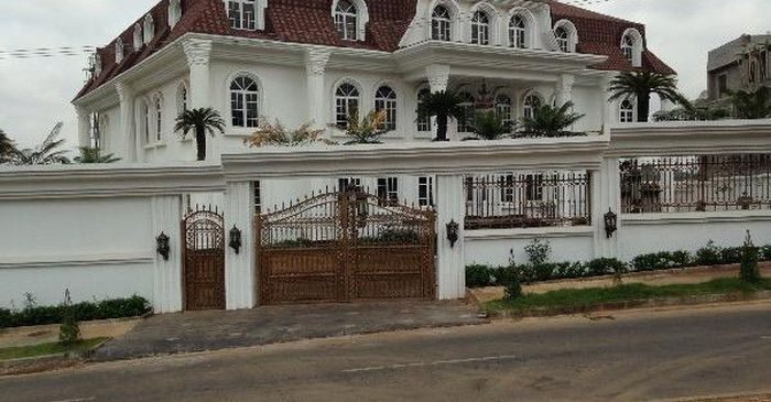 See the house a man in Abuja is selling for N1.6trillion theinfong.com