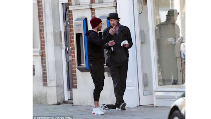 Photos: David Beckham buys lunch for a homeless man theinfong.com 700x394