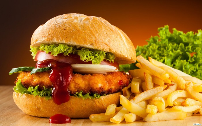 fast-food-hamburger-burger-fries-700x438