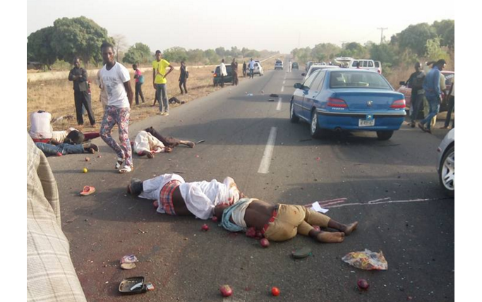 Horrific accident along Kaduna-Abuja road – 5 people confirmed dead Graphic Photos