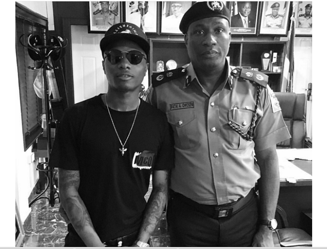 Wizkid hangs out with Lagos commissioner of police