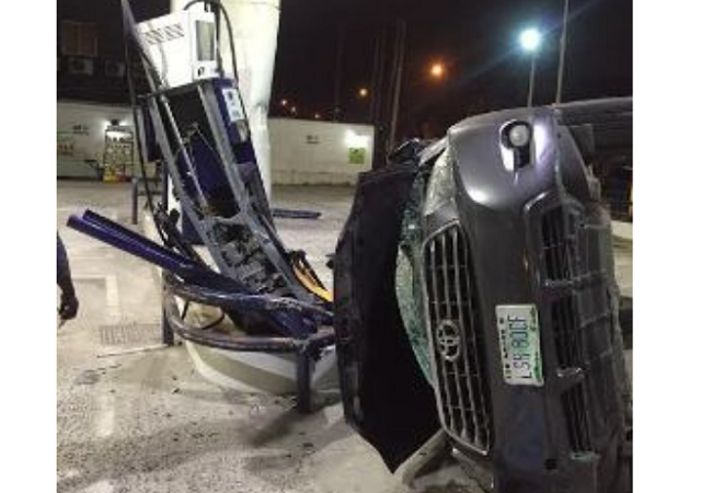 SUV crashes into Gas station at Ikoyi
