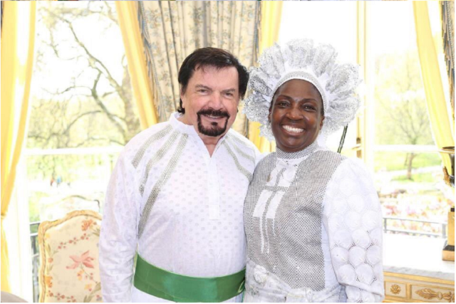 Mike Murdock spotted rocking white garment