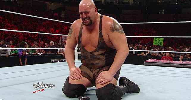 imes-wwe-wrestlers-broke-down-crying-in-the-ring