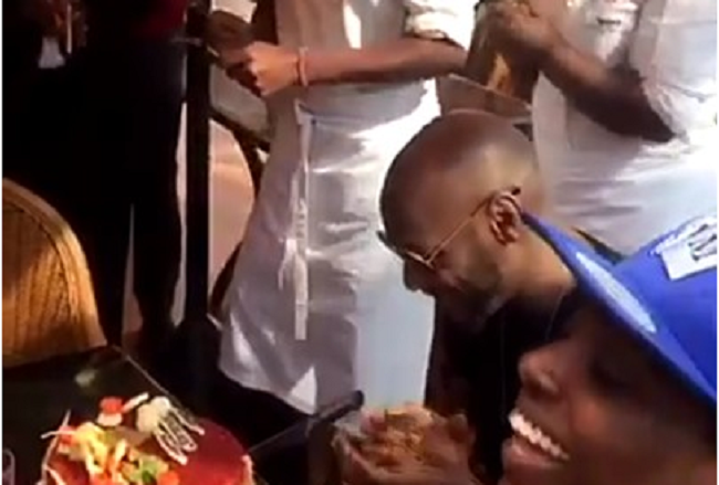 2face-idibia-gifted-a-customized-41st-birthday-cake
