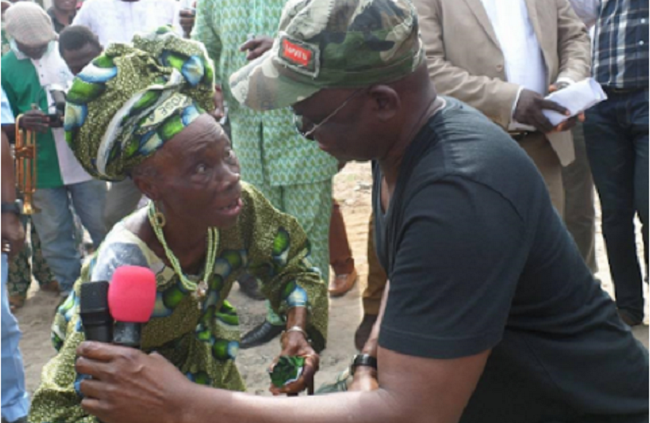 what-governor-fayose-was-caught-doing-with-an-old-woman