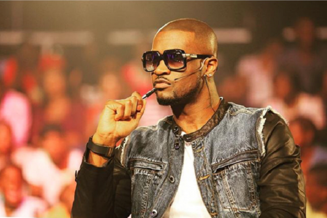 peter-okoye-develops-conspicuous-erection-on-stage