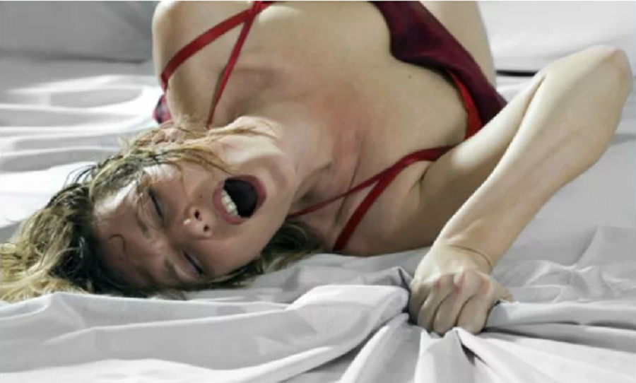 why-women-moan-and-scream-during-sex