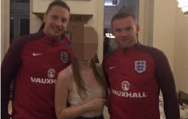 wayne-rooney-gets-drunk-and-crashes-a-private-wedding