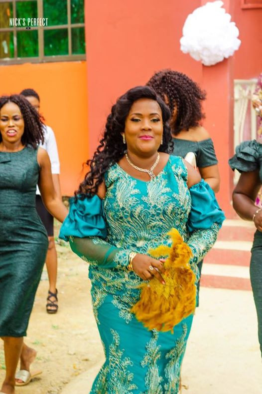 “I’m 35 years, a single mother, fat with stretch marks and God still found me worthy” – Newly married Ghanaian woman shares her testimony and wedding photos