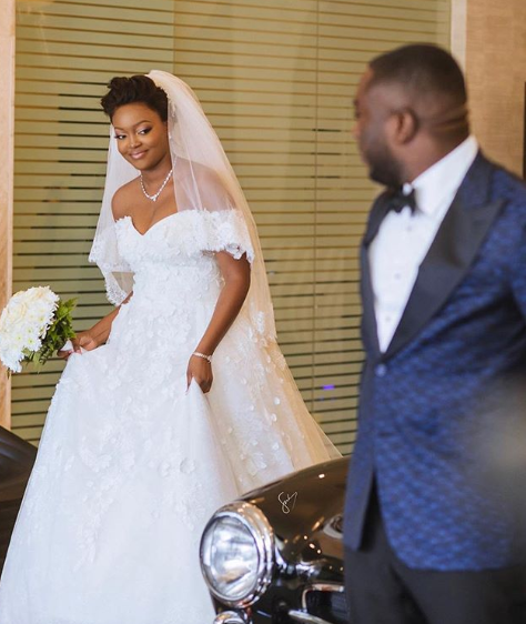 Actress Jackia Appiah's look alike wedding photos causes confusion on Social Media (Photos)