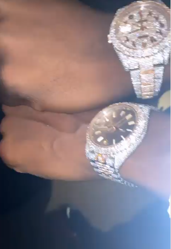 Davido takes his crew on jewelry shopping in New York - See the expensive birthday gift he got (Video)