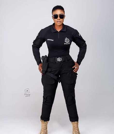 Meet the most beautiful Police Woman in Ghana, Queen Maya (Photos)