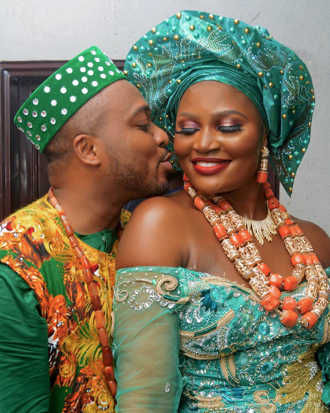 More beautiful pictures and Video as Actress Chizzy Alichi traditionally weds her husband-to-be in Enugu