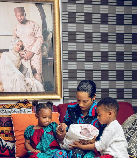 Nigerian singer Di'Ja recounts her labour room experience as she welcomes her third child (Photo)Nigerian singer Di'Ja recounts her labour room experience as she welcomes her third child (Photo)
