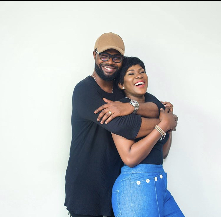 Stephanie Linus shares romantic video of her husband giving her a haircut that turned out beautiful