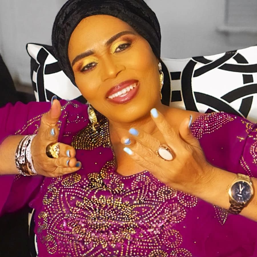 Why Yoruba Nollywood movie producers prefer to use madam Saje more than Lola Idije