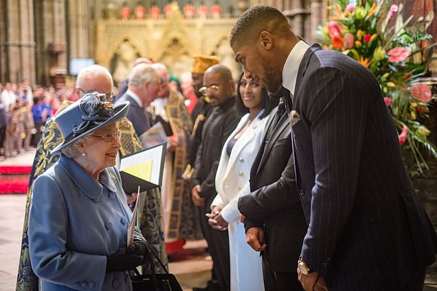 See Anthony Joshua's adorable reaction during a conversation with Queen Elizabeth (Video)