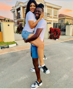 Comedian, Akpororo celebrates his wife as she turns a year older today (Photos)