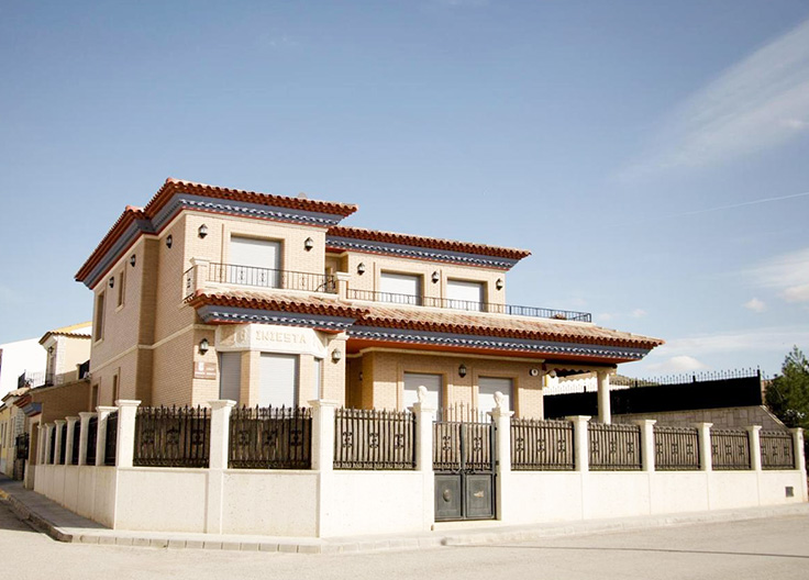 Andres-Iniesta-house