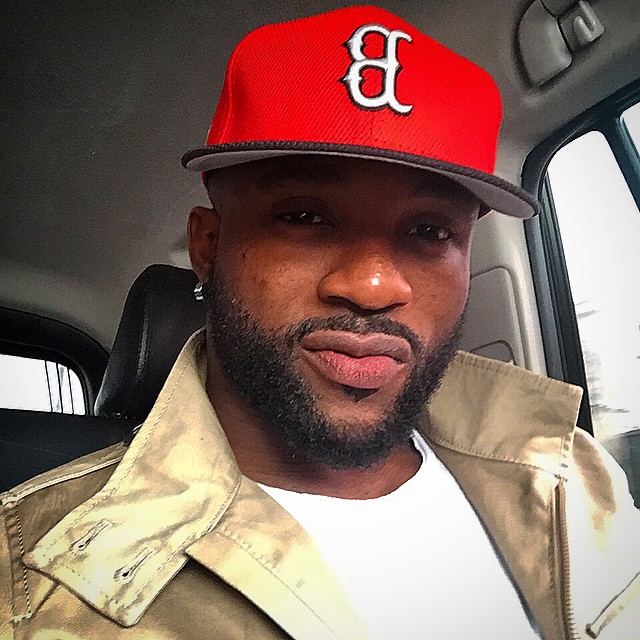 See what Iyanya is doing with this hot girl in the bedroom (Photos ...