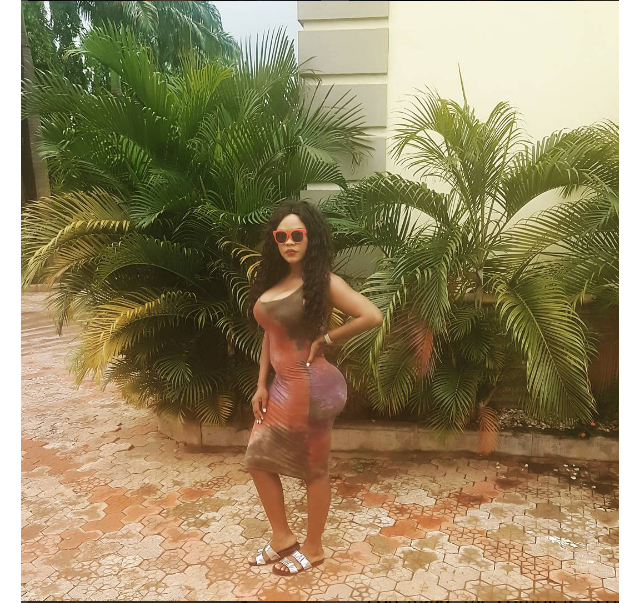 Have you seen the curves on Nollywood Actress Daniella Okeke!!! 