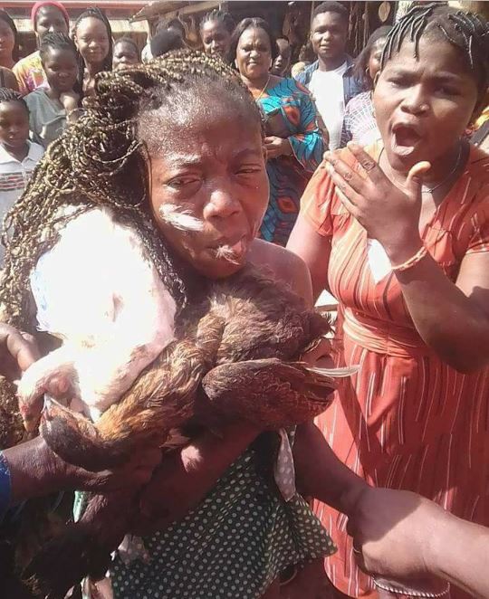 Nigerian Lady Stripped Of Her Clothes After She Was Caught Stealing 8 