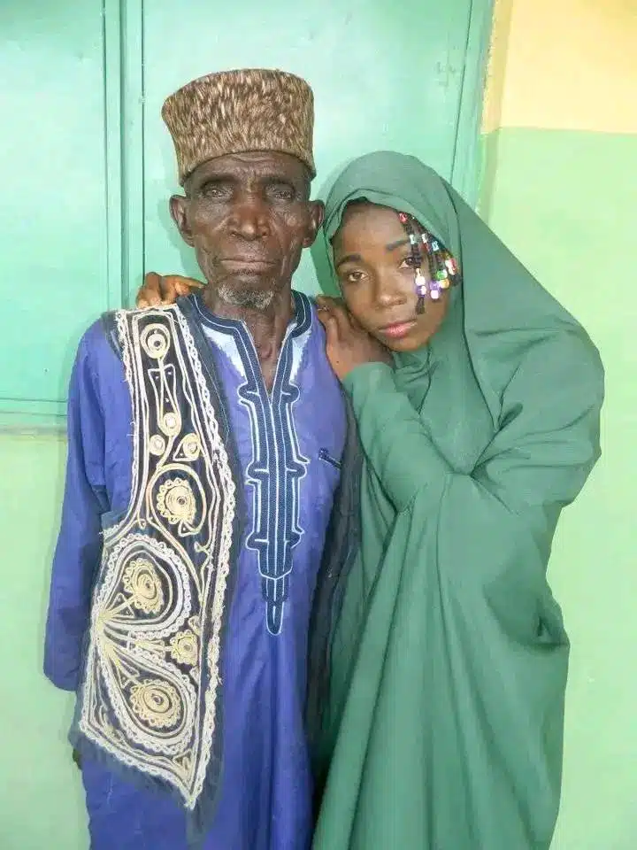 “We love each other” — 95-year-old man marries a teenager in Abuja (Photos)