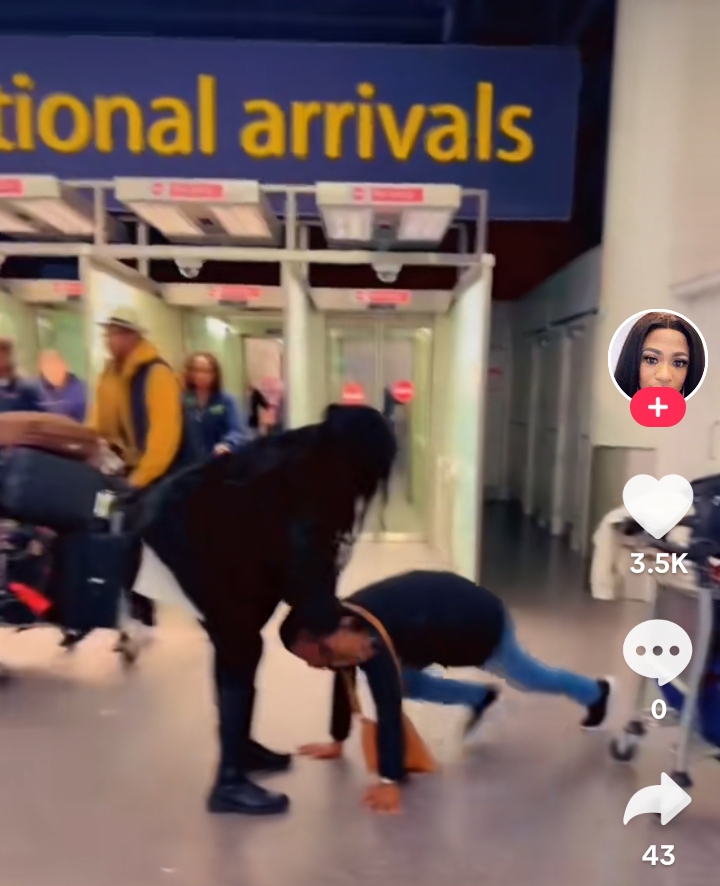 “I’ll never forget this” – Lady melts her younger brother’s heart as she relocates him to the UK; he prostrates at the Airport