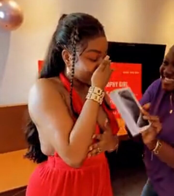 BBNaija's Chichi receives an iPhone 15 pro max, 2 Million Naira cheque and other items from fans on her birthday ( Video)