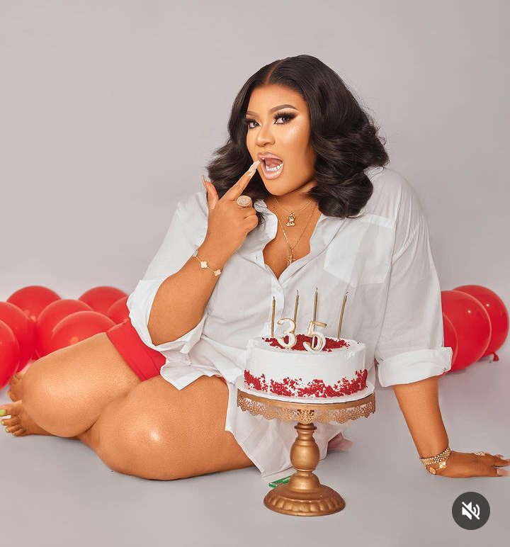 “Your fellow celebrities no dey post you on your birthday?” – Curious fan queries Nkechi Blessing, she responds