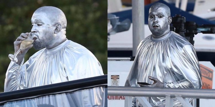 Kanye West paints entire body silver for performance in Miami (Photos)