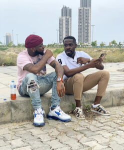 Davido delves into Real Estate, reportedly splashes N800m on Banana Island properties