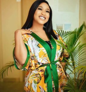 Tonto Dikeh shows off the beautiful and spacious kitchen in her new Abuja home (Video)