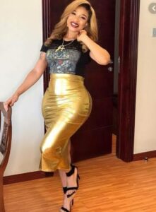 Thank you for my hips and bum bum -Tonto Dikeh says as she celebrates her surgeon on his birthday