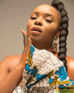 "Why are you eating Davido's legs?" -Nigerians react as Yemi Alade shares photos of frog meal she had for lunch