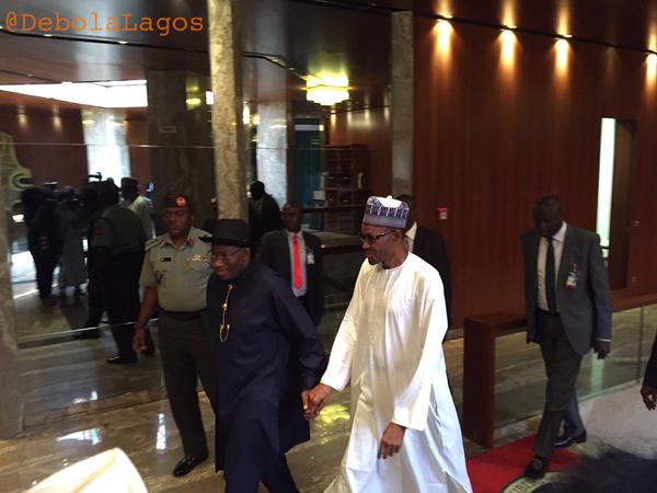 Just In: What Buhari told President Jonathan publicly as he receives ...