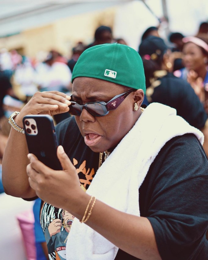 Teni allegedly escapes kidnapping attempt in Rivers State